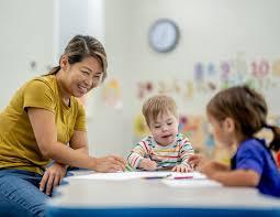 How to Choose Between ABA Therapy and a Special Needs School (2026)